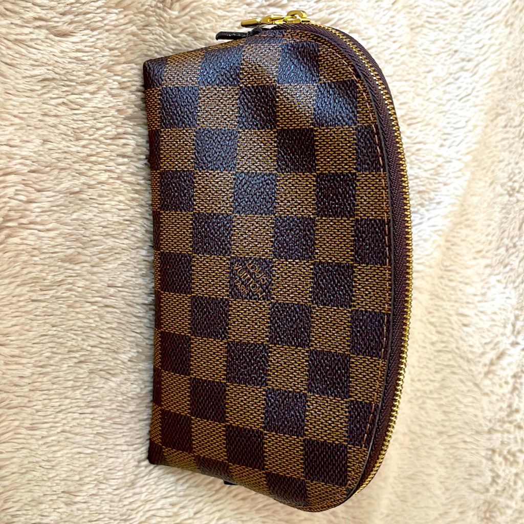 Lv Cosmetic Pouch